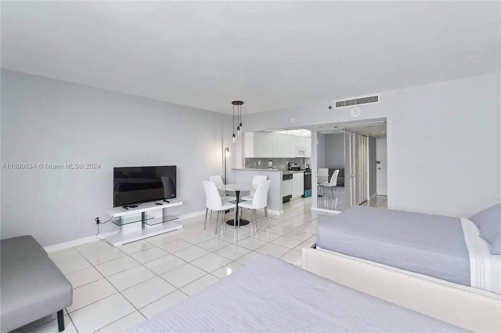 100 Lincoln Rd # 1016, Miami Beach FL 33139 photo 4