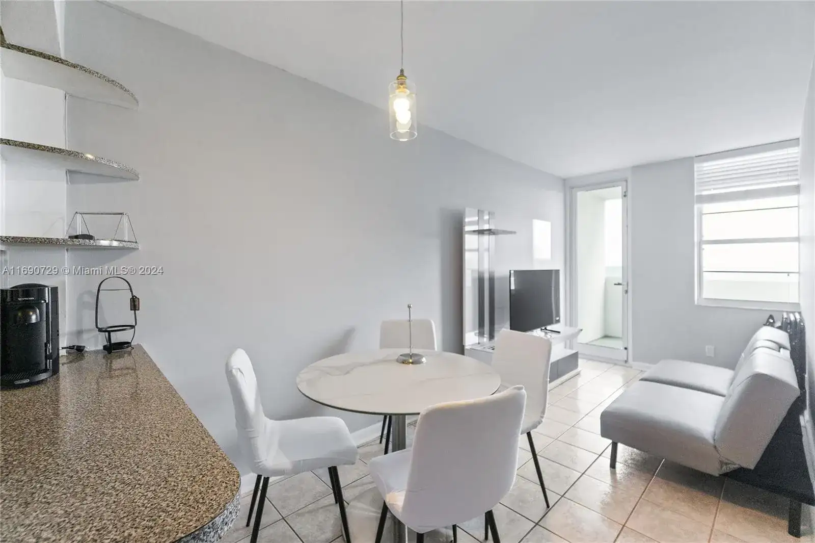 100 Lincoln Rd # 1019, Miami Beach FL 33139 photo 4