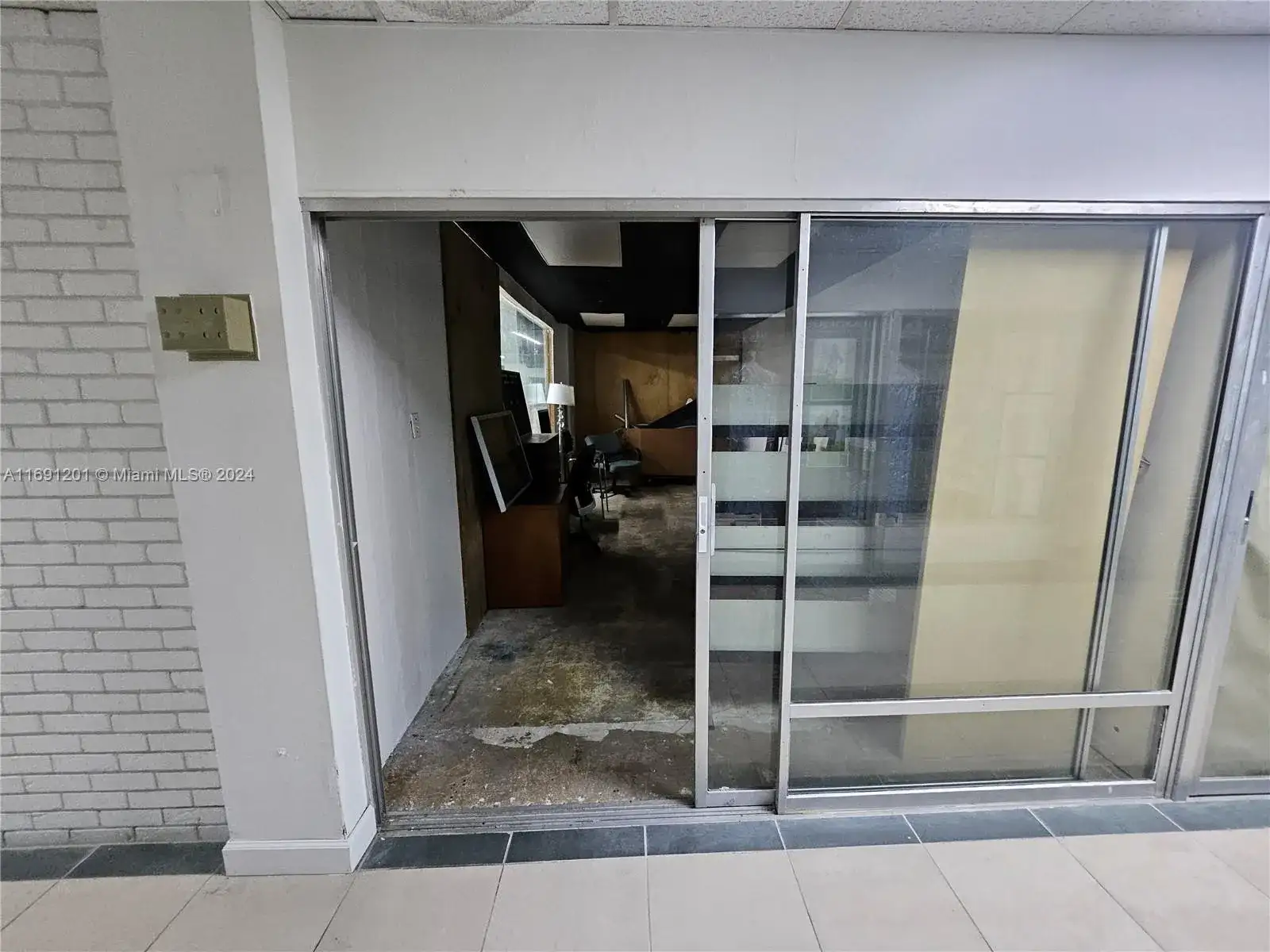 777 NW 72nd Ave # 2132, Miami FL 33126 photo 4