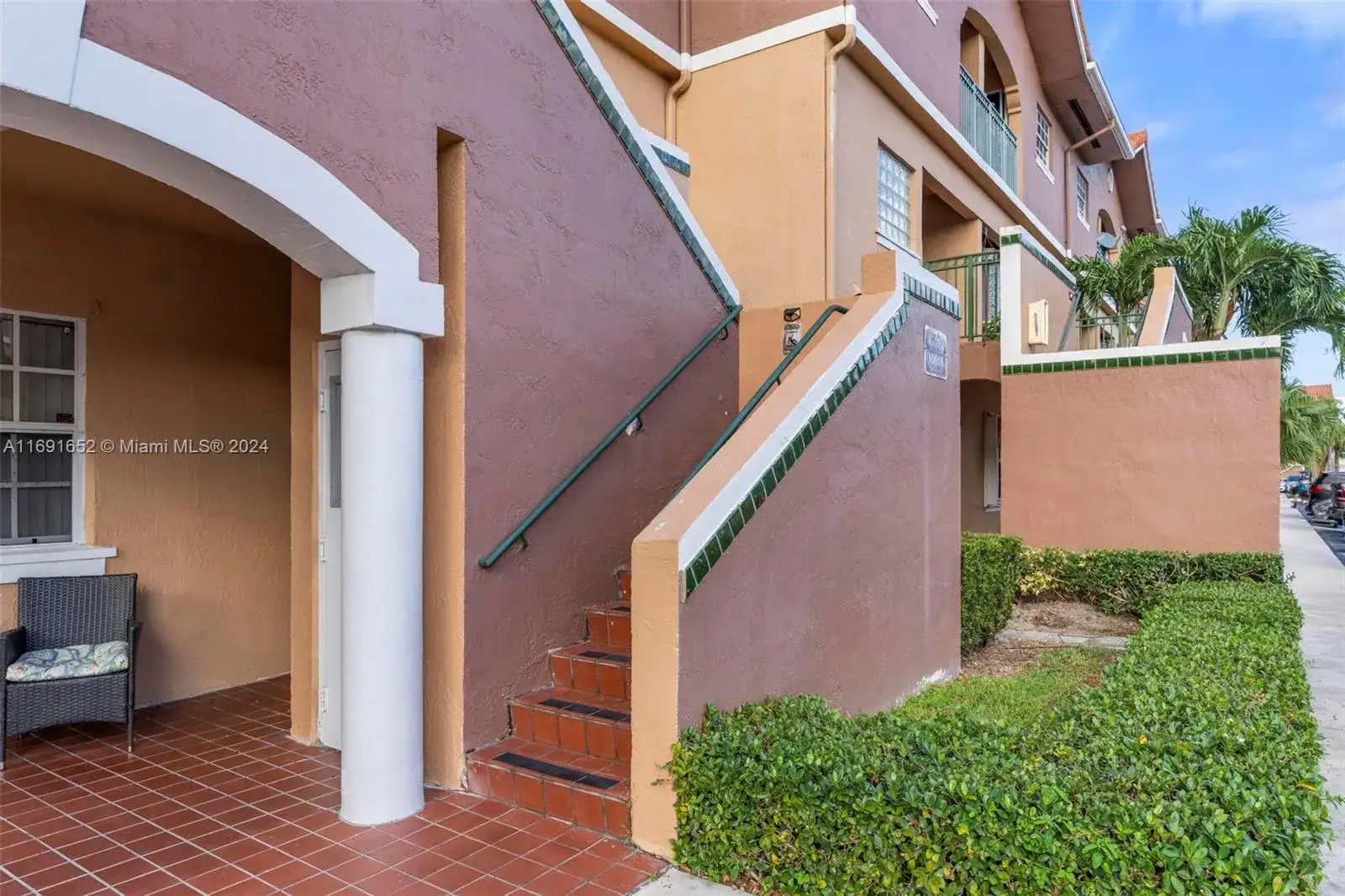 10018 Hammocks Blvd # 5, Miami FL 33196 photo 2