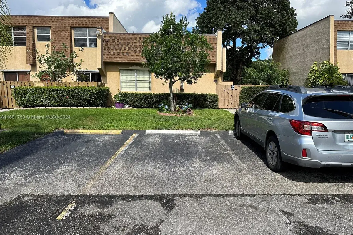 3641 NW 95th Ter # 1004, Sunrise FL 33351