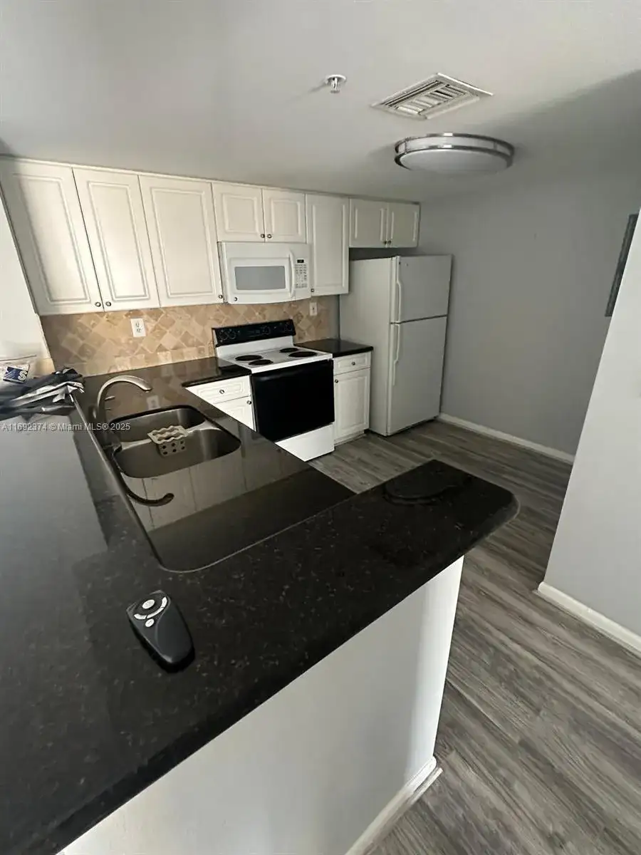520 SE 5th Ave # 2312, Fort Lauderdale FL 33301 photo 5