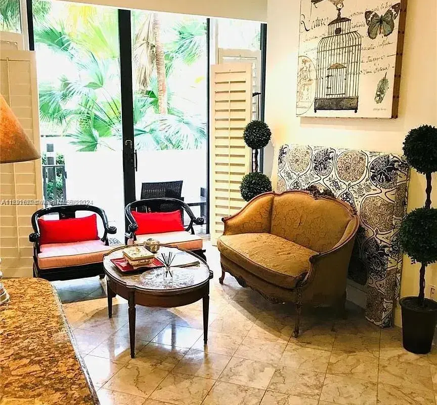 2000 Island Blvd # 201, Aventura FL 33160