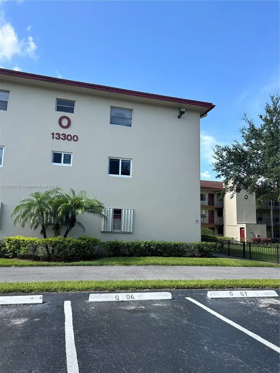 13300 SW 1st St # 105O, Pembroke Pines FL 33027 photo 4
