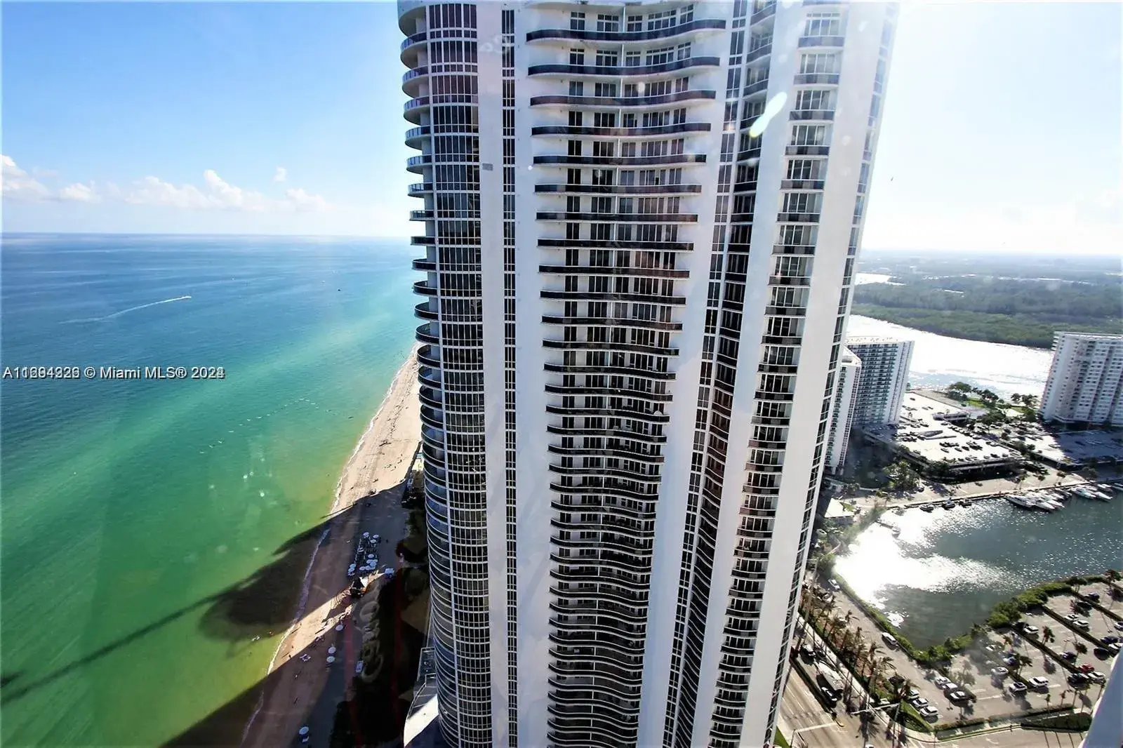 3 bedroom 3 bath Residential for sale at 16001 Collins Ave # 3601, Sunny Isles Beach FL 33160
