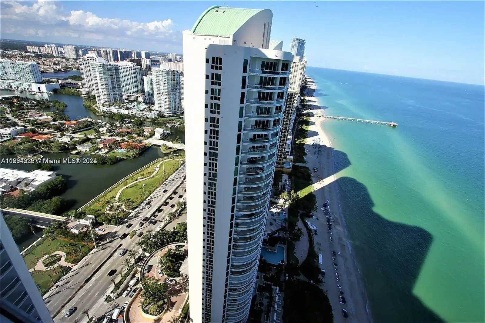16001 Collins Ave # 3601, Sunny Isles Beach FL 33160 photo 2