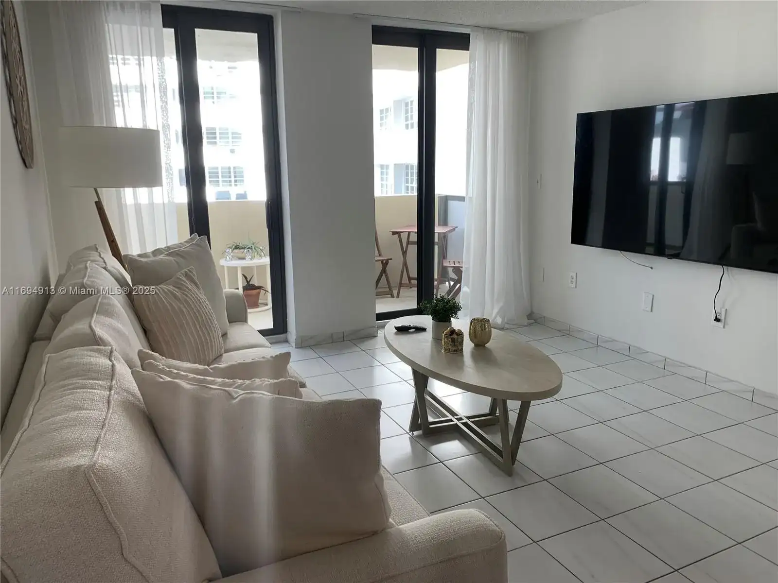 1621 Collins Ave # 403, Miami Beach FL 33139 photo 3