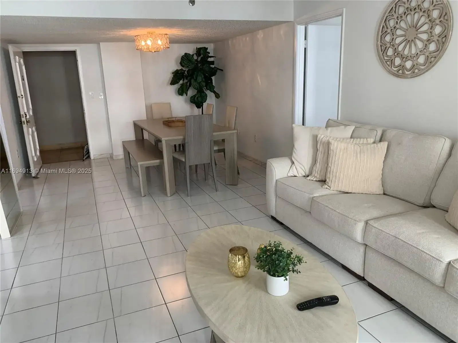 1621 Collins Ave # 403, Miami Beach FL 33139 photo 4