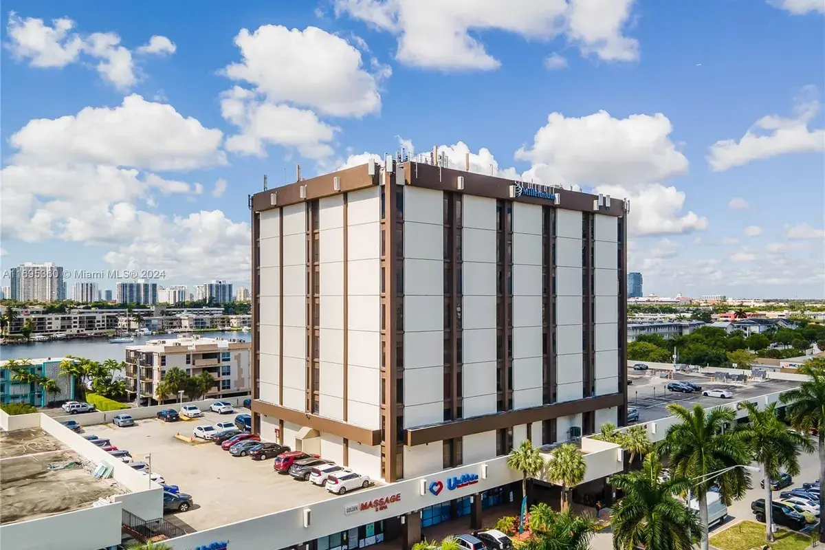 2500 E Hallandale Beach Blvd, Hallandale Beach FL 33009