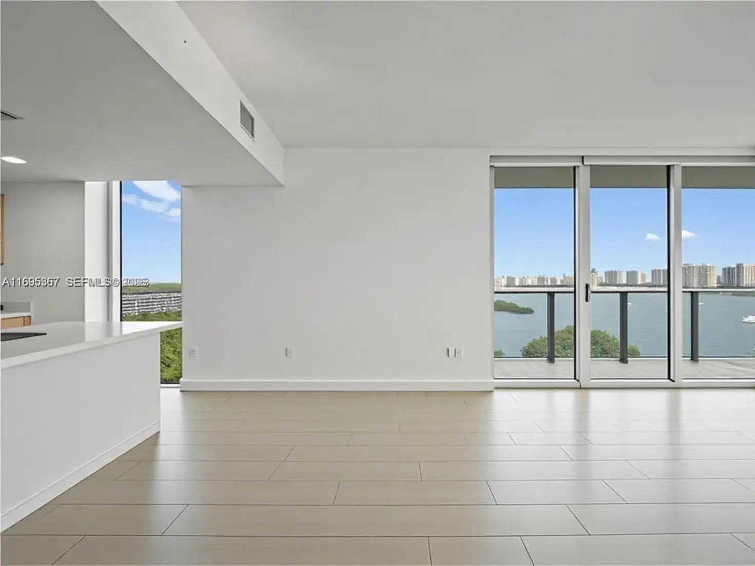 16385 Biscayne Blvd # 1615, North Miami Beach FL 33160