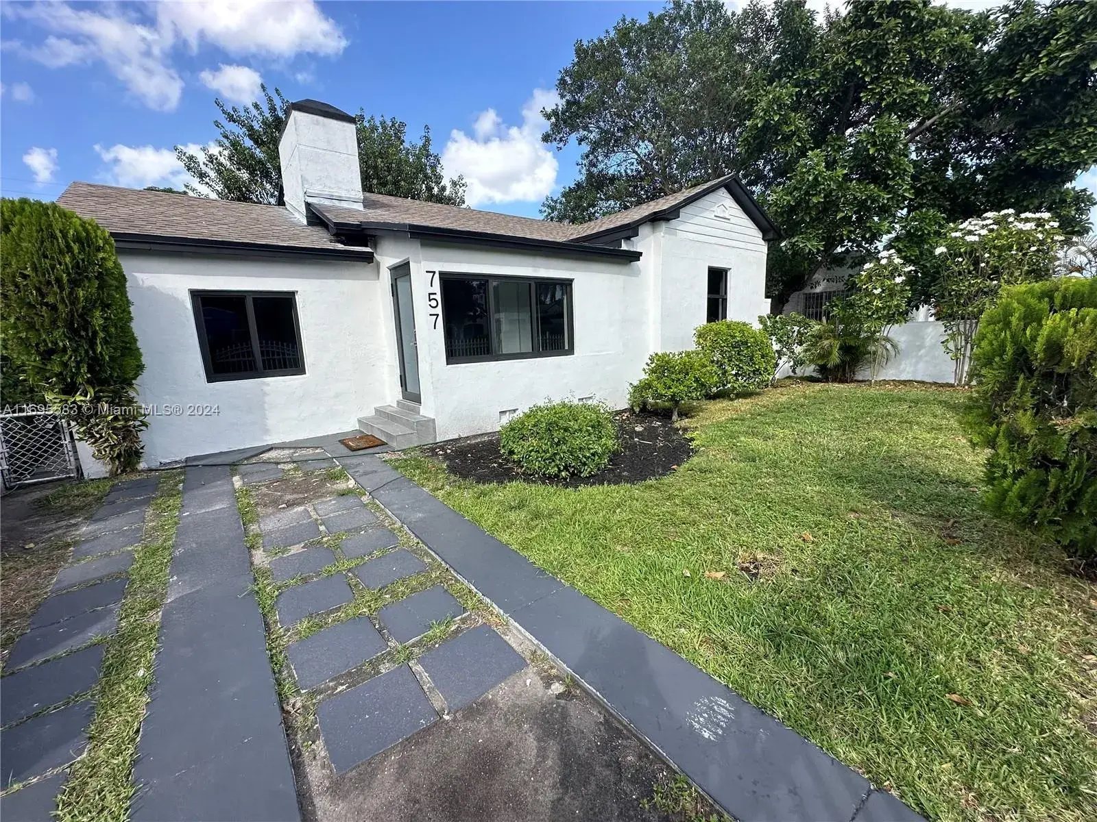757 NW 46th St, Miami FL 33127