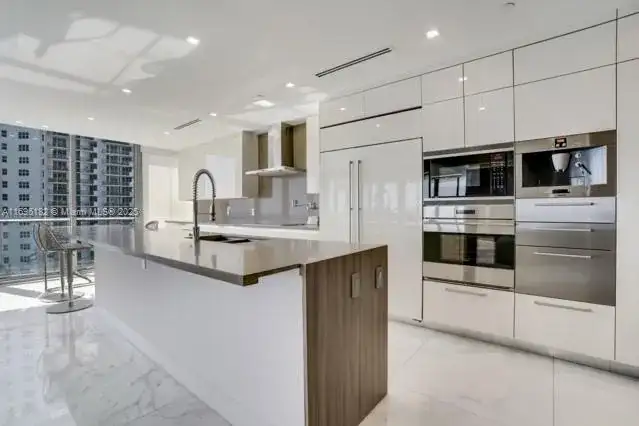 17475 Collins Ave # 602, Sunny Isles Beach FL 33160 photo 5