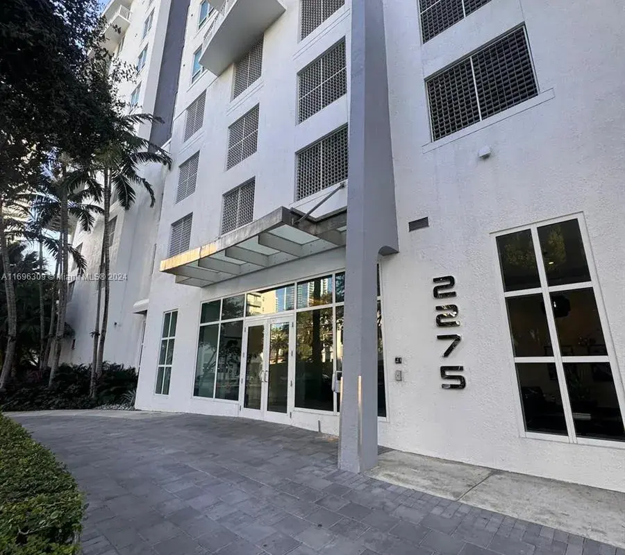 2275 Biscayne Blvd, Miami FL 33137