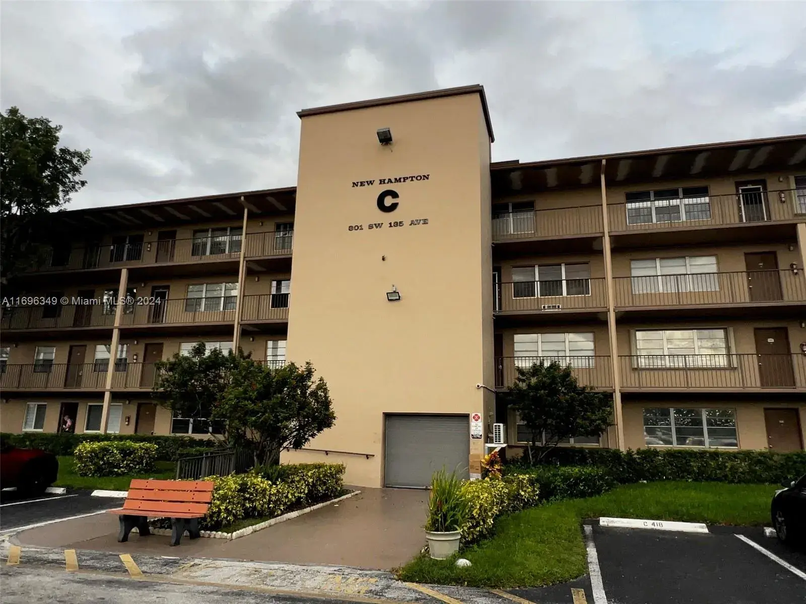 301 SW 135th Ave # 108C, Pembroke Pines FL 33027