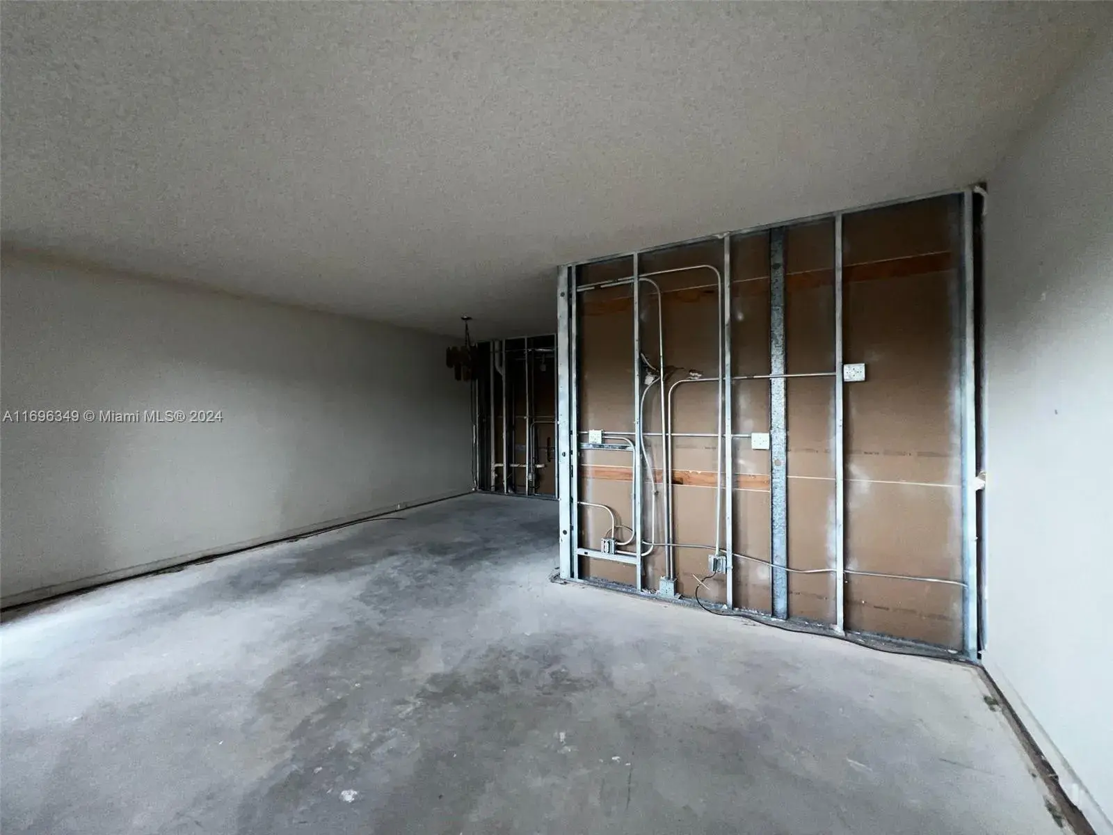 301 SW 135th Ave # 108C, Pembroke Pines FL 33027