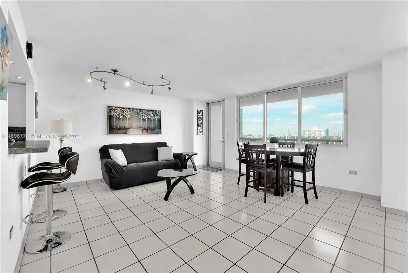 7135 Collins Ave # 623, Miami Beach FL 33141 photo 5