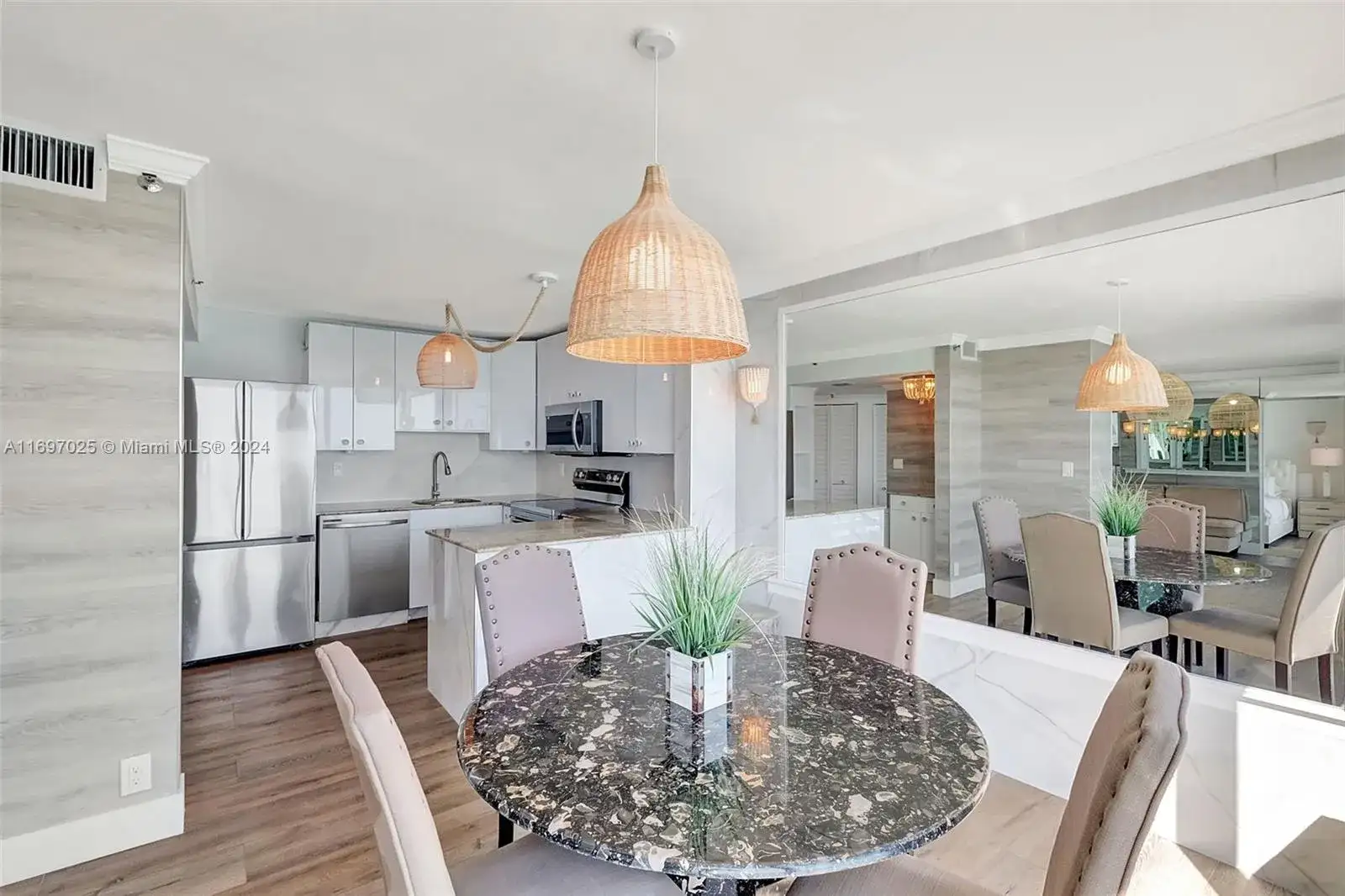 2401 Collins Ave # 1902, Miami Beach FL 33140 photo 3