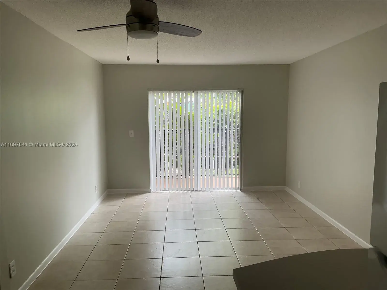 206 NE 3rd St # 7, Hallandale Beach FL 33009