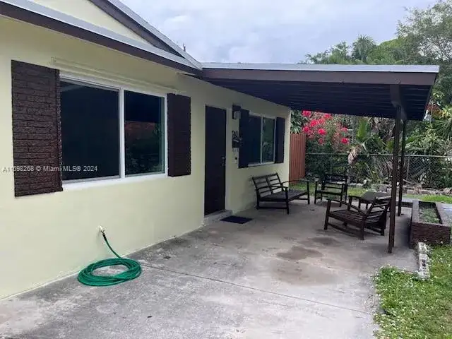 740 N 71st Ave, Hollywood FL 33024 photo 4