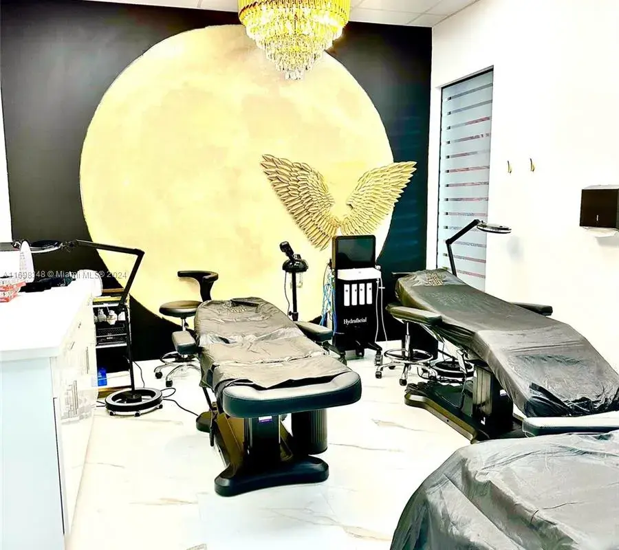 Collins Avenue, Sunny Isles Beach FL 33160