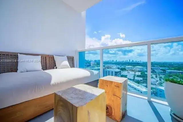 102 24th St # 1021, Miami Beach FL 33139 photo 5