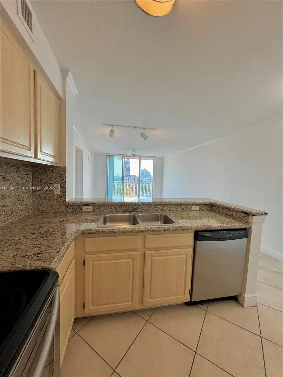 2665 SW 37th Ave # 1207, Miami FL 33133 photo 4