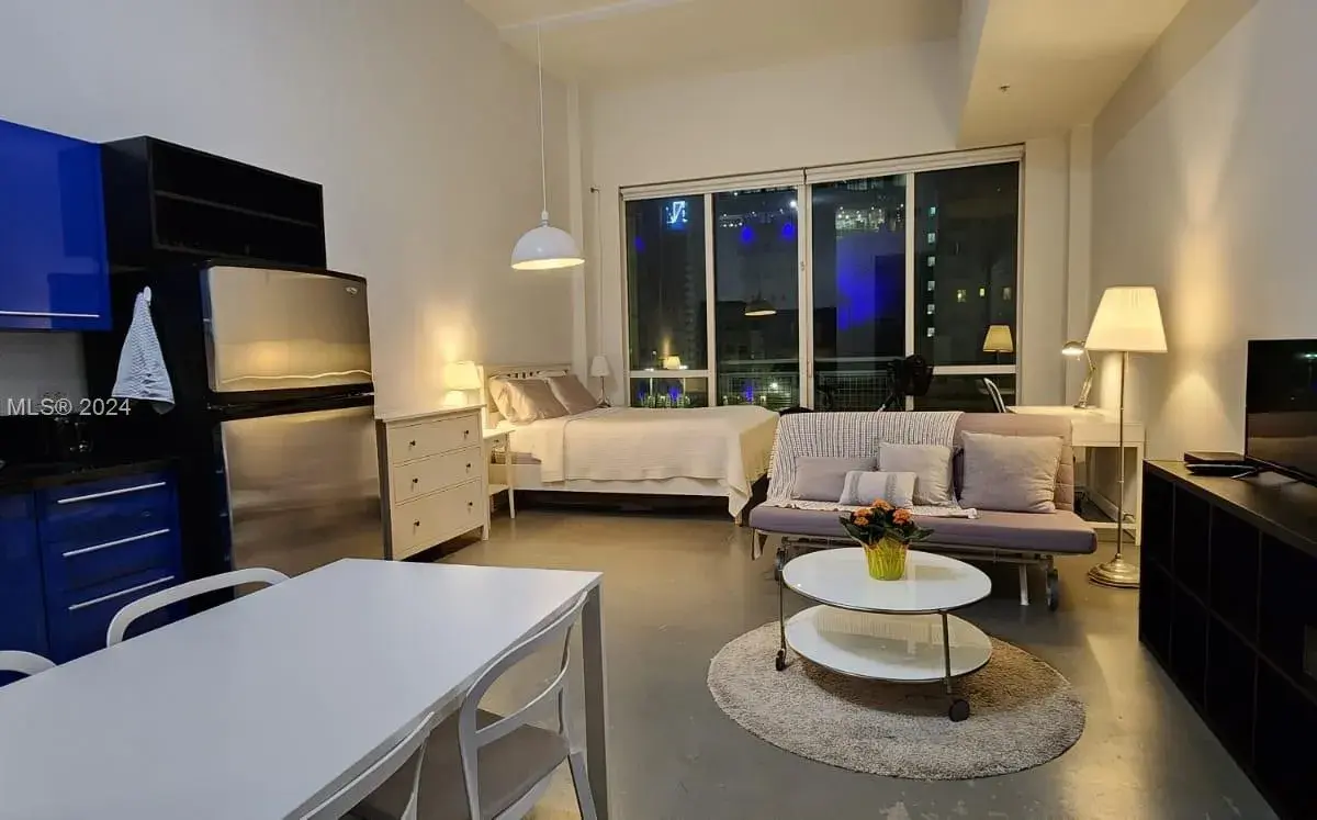 244 Biscayne Blvd # 341, Miami FL 33132