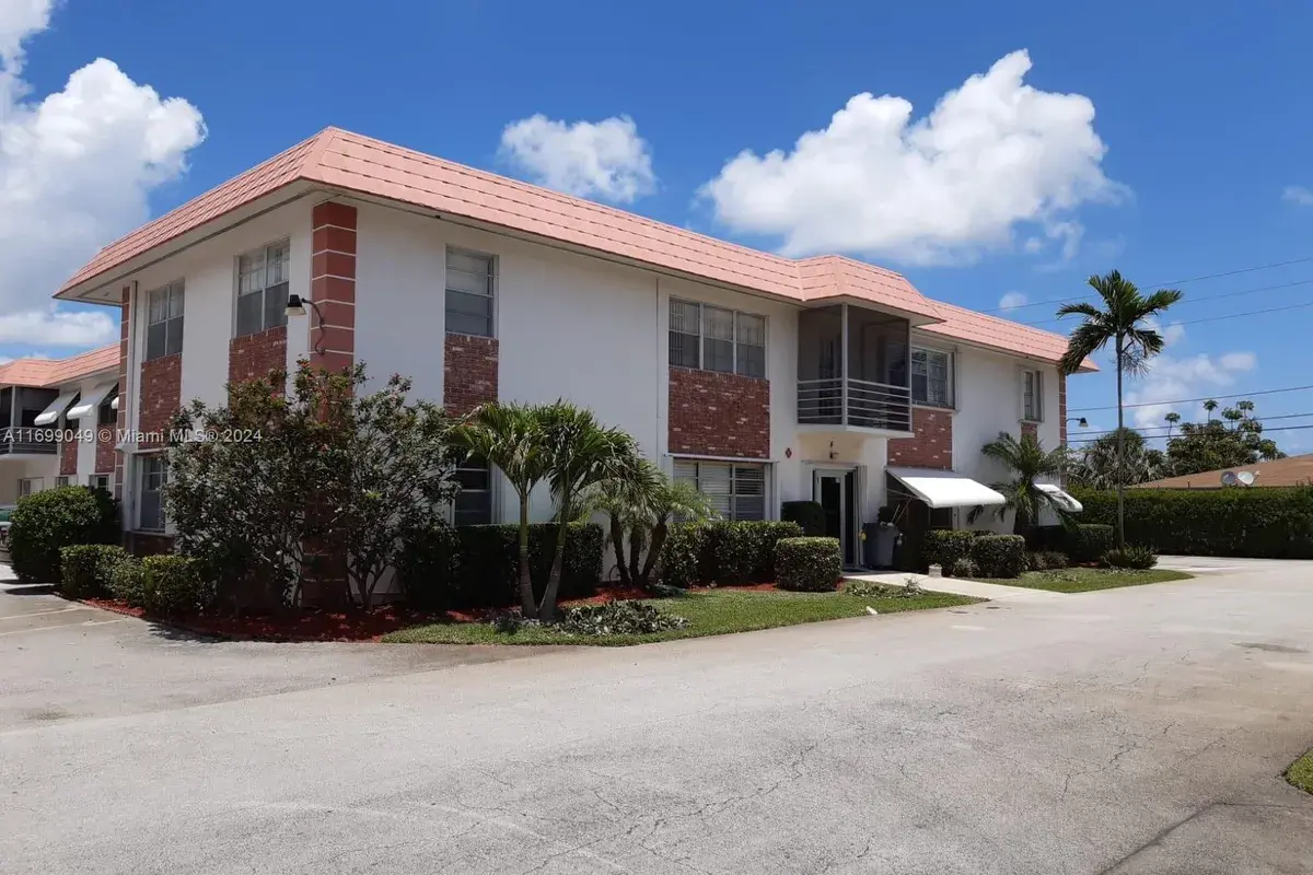 3550 NW 8th Ave # 413, Pompano Beach FL 33064