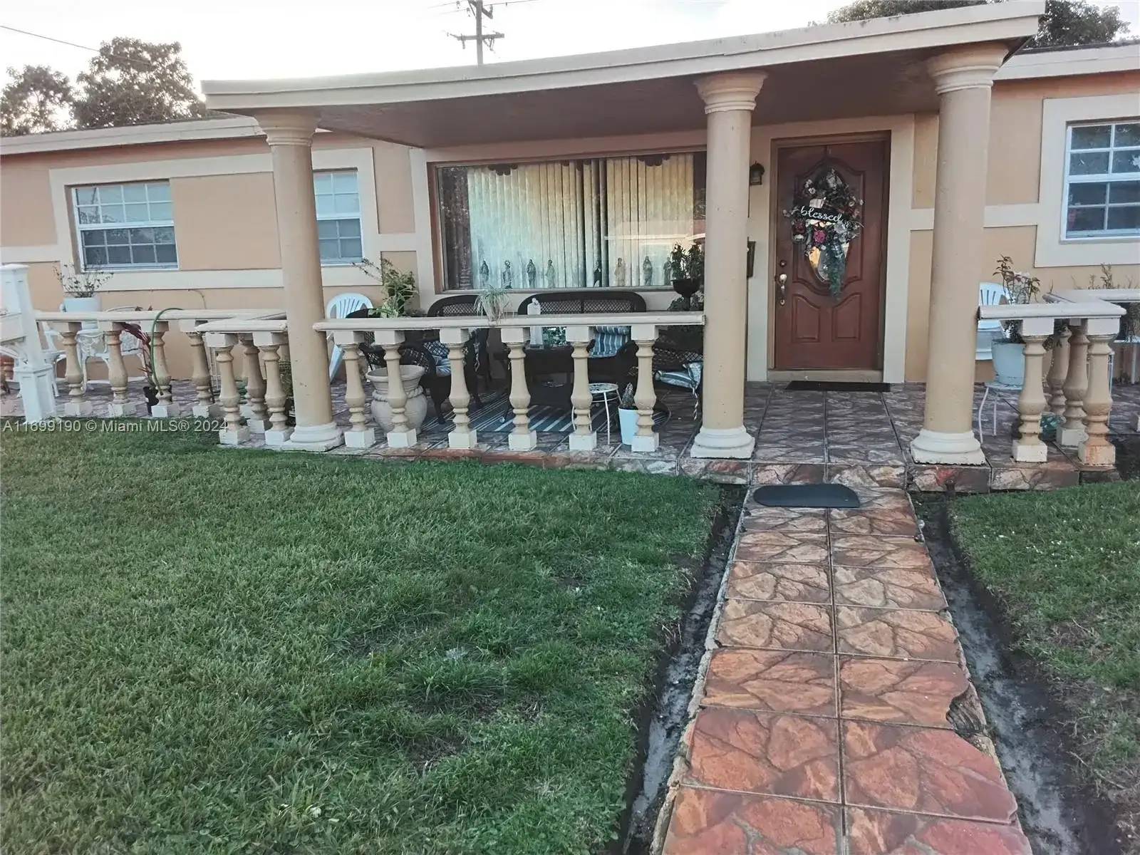 20620 NW 34th Ave, Miami Gardens FL 33056 photo 2