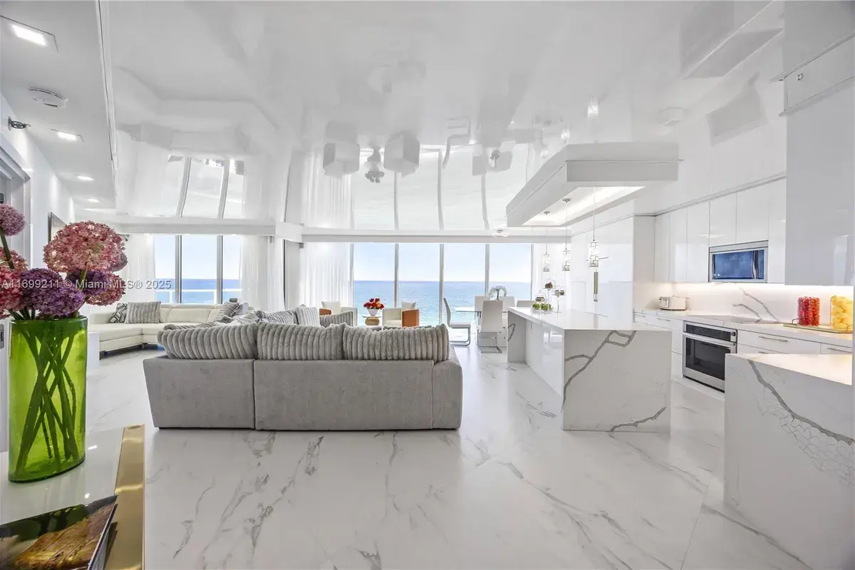 16445 Collins Ave # 1126, Sunny Isles Beach FL 33160