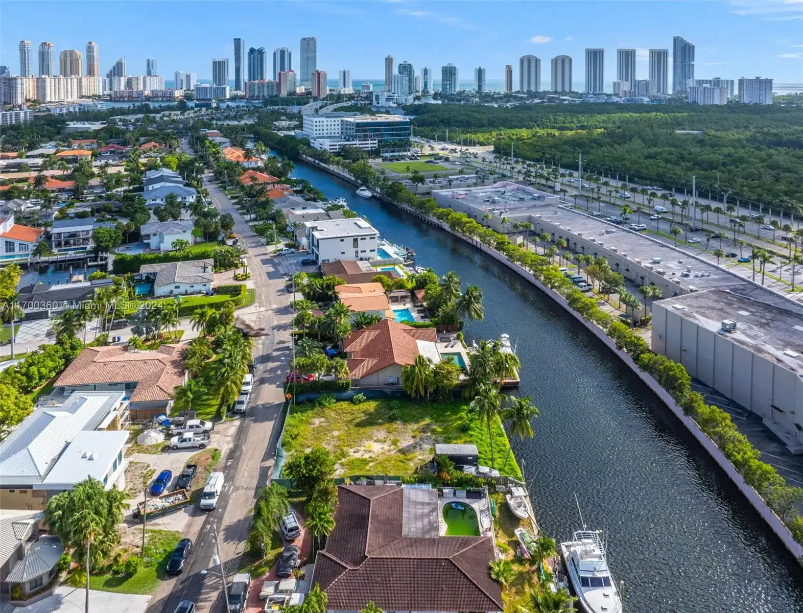 3030 NE 164th St, North Miami Beach FL 33160 photo 4