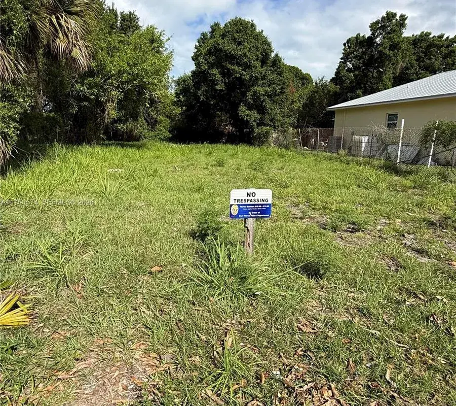 712 N 22nd St, Fort Pierce FL 34950