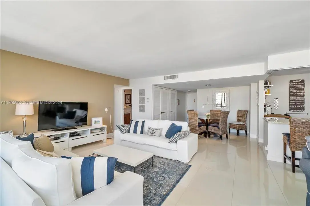 2017 S Ocean Dr, Hallandale Beach FL 33009