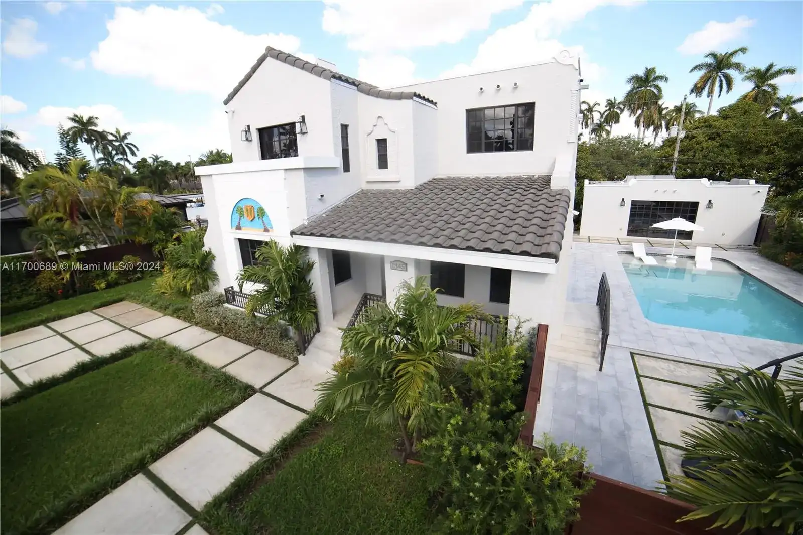 1345 Hollywood Blvd, Hollywood FL 33019 photo 2