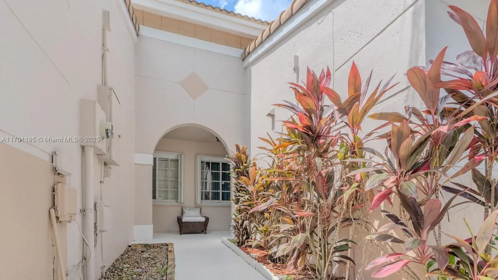 1900 SW 118th Ave, Miramar FL 33025
