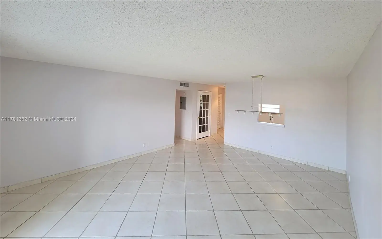 218 NE 12th Ave # 502, Hallandale Beach FL 33009
