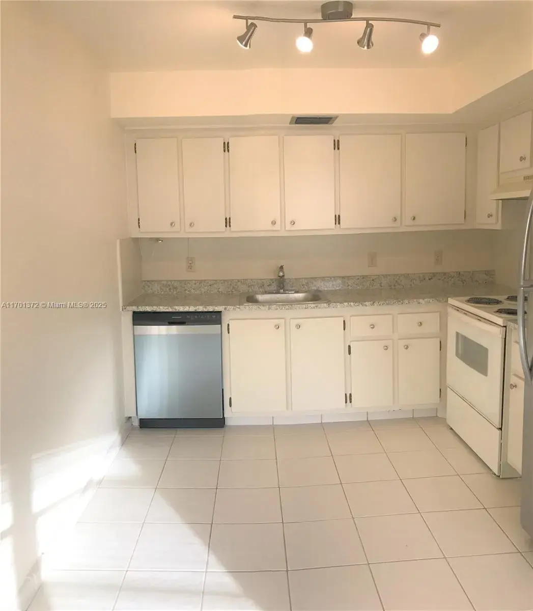 1902 Bermuda Cir # D4, Coconut Creek FL 33066