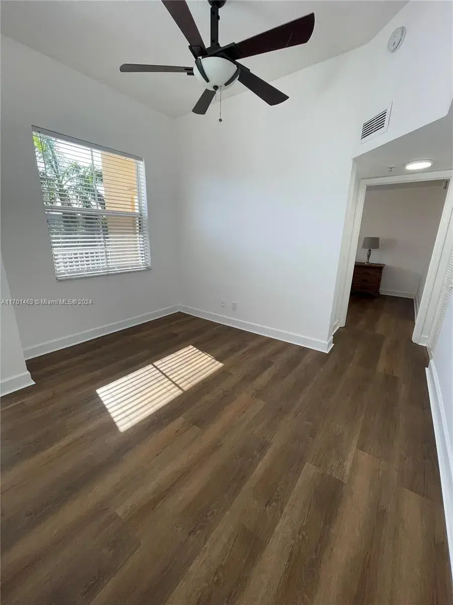 609 E Sheridan St # 404, Dania Beach FL 33004