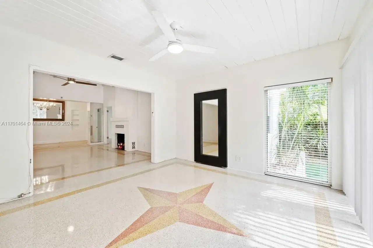 1545 Biarritz Dr, Miami Beach FL 33141 photo 5