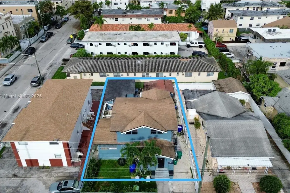 236 SW 10 Avenue, Miami FL 33130