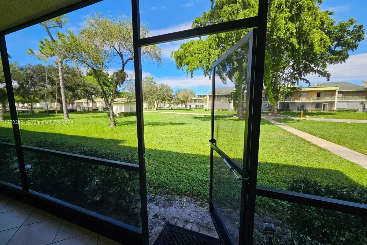 4123 NW 88th Ave # 104, Coral Springs FL 33065
