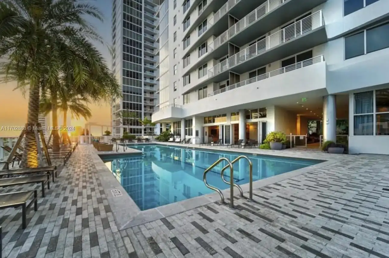 215 N New River Dr E # 930, Fort Lauderdale FL 33301