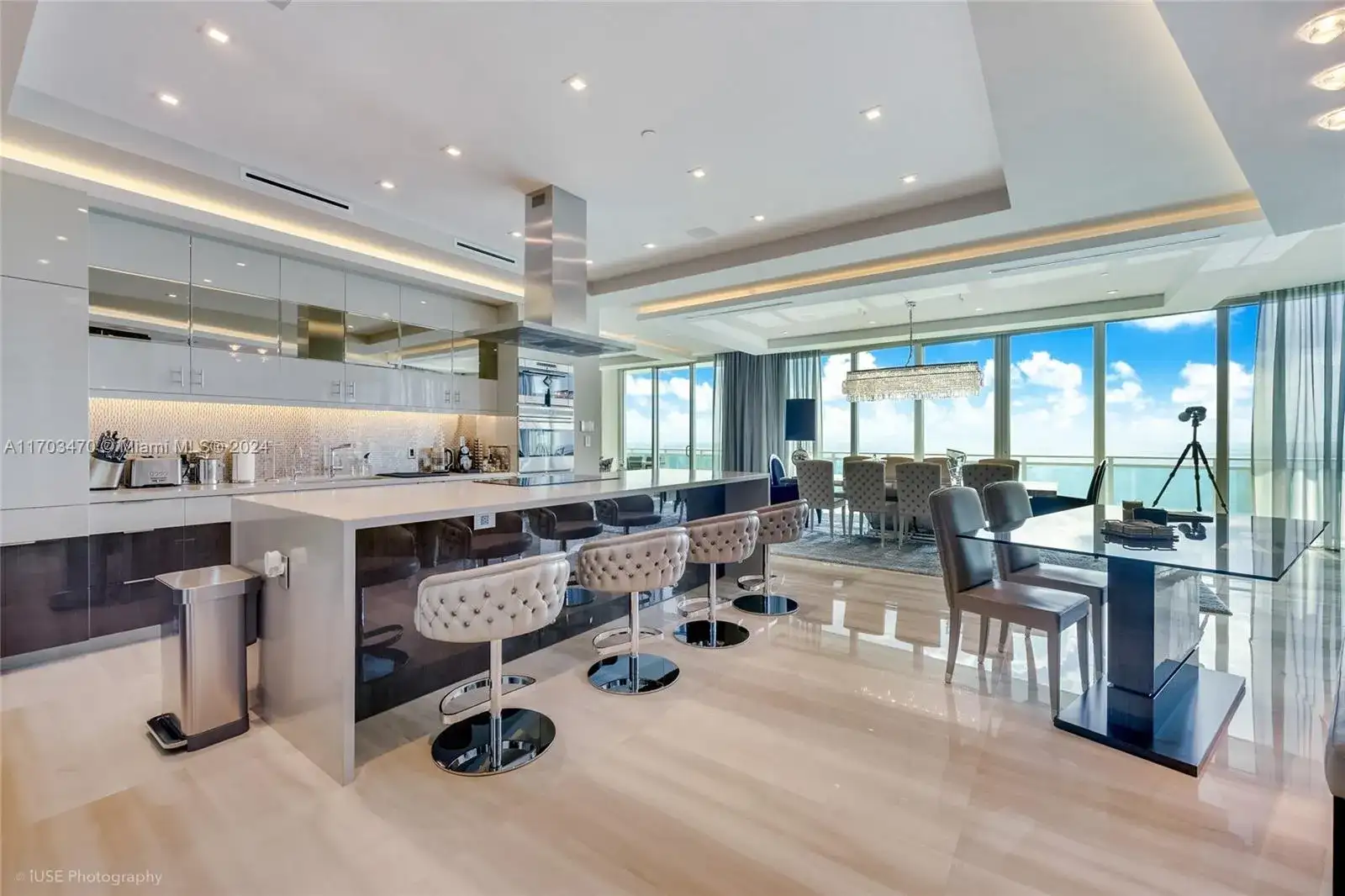10295 Collins Ave, Bal Harbour FL 33154 photo 3