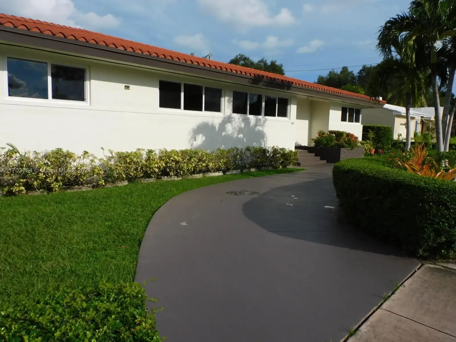 401 Ponce De Leon Blvd, Coral Gables FL 33134 photo 2