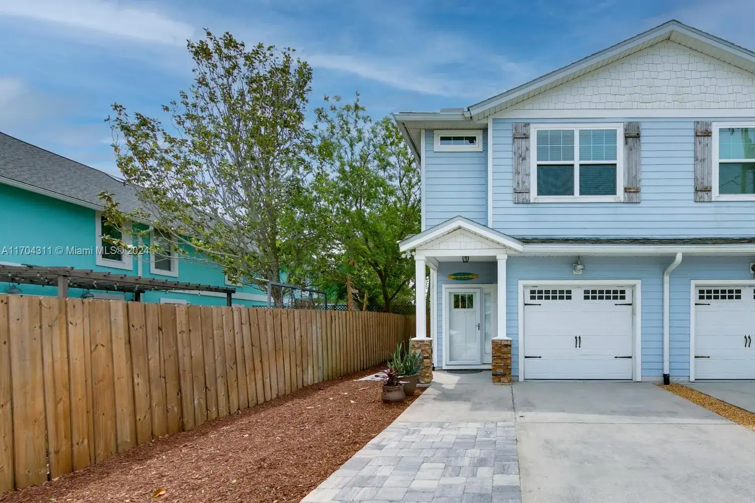 412 S 5TH AVE, Other City - In The State Of Florida FL 32250 photo 2