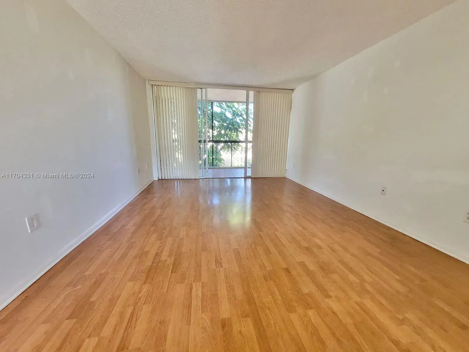 10975 SW 107th St # 314, Miami FL 33176