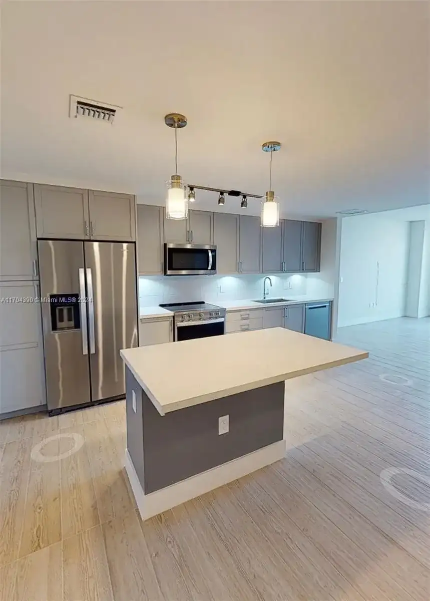 215 N New River Dr E # 1490, Fort Lauderdale FL 33301