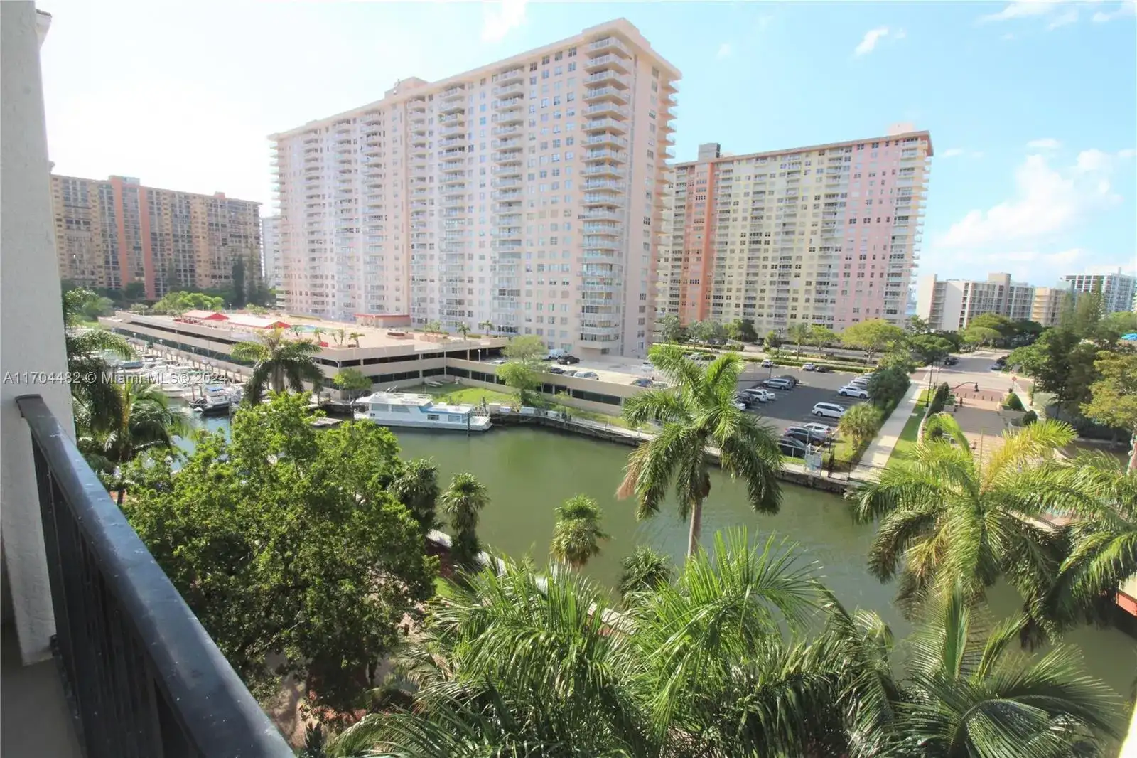 17150 N Bay Rd # 2612, Sunny Isles Beach FL 33160 photo 2