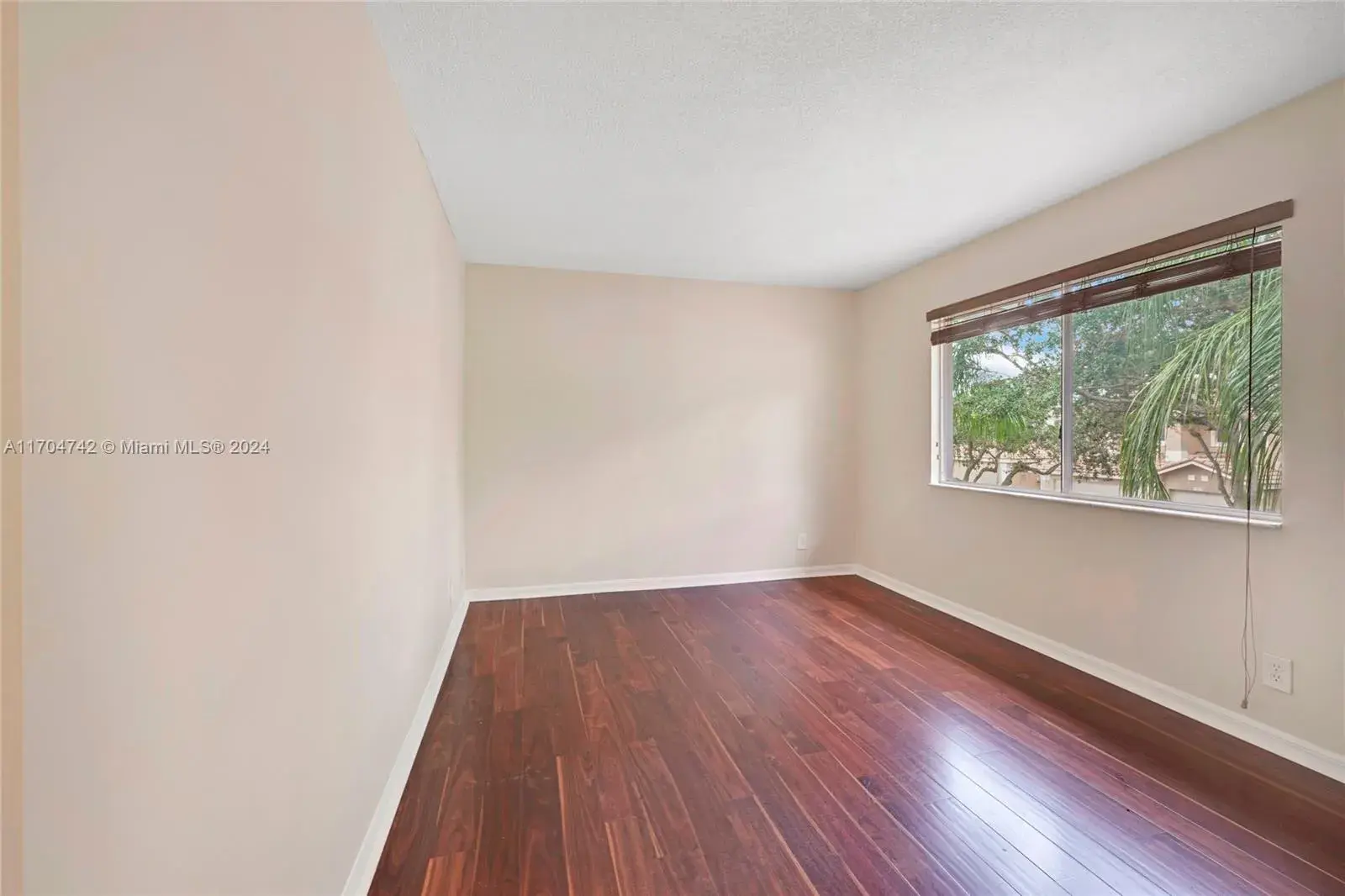 1078 SW 158th Way, Pembroke Pines FL 33027