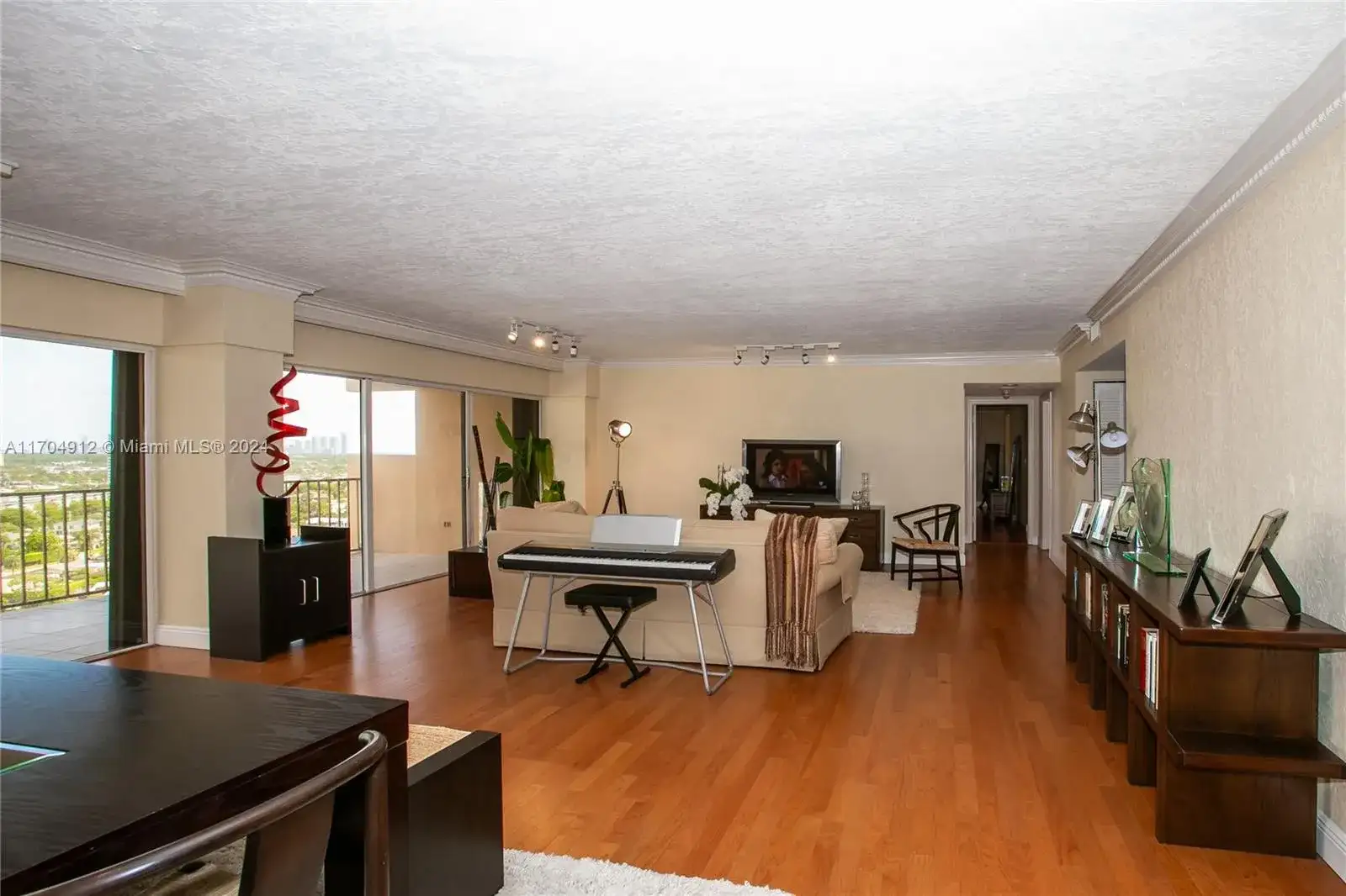 1800 NE 114th St # 1911, Miami FL 33181 photo 3
